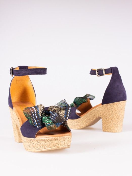 Sandals with Textile Lace