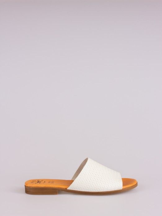 Braided Effect Leather Slipper Braided Effect Leather Slipper