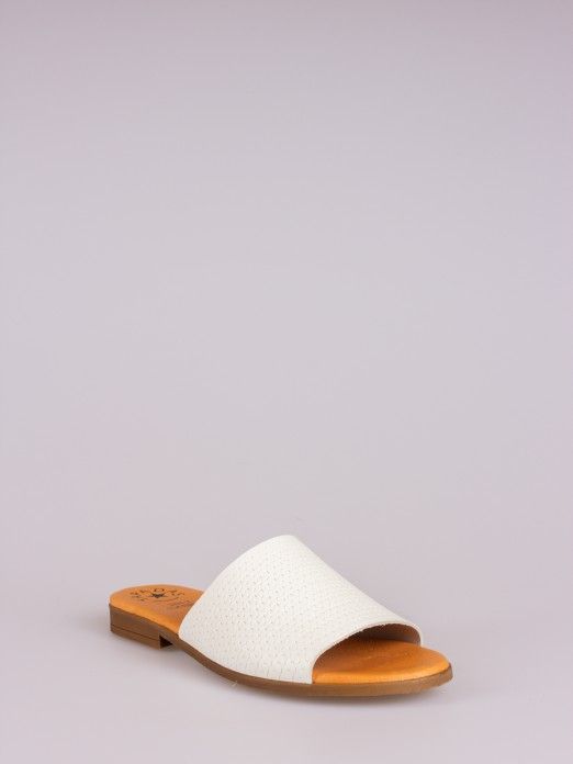 Braided Effect Leather Slipper Braided Effect Leather Slipper