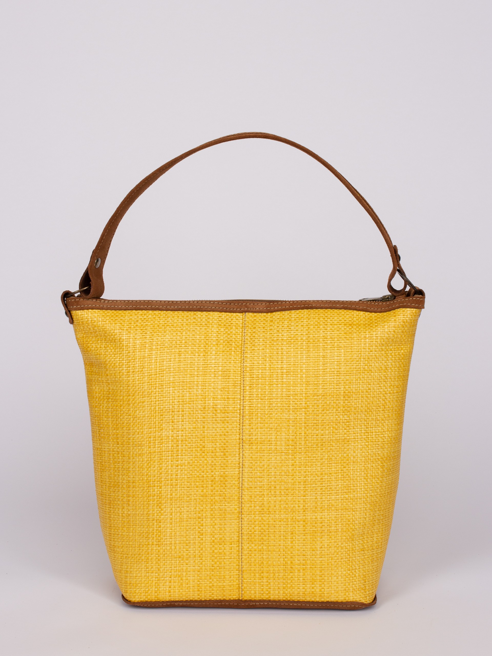 Mala de Ombro Efeito Ráfia e Camurça