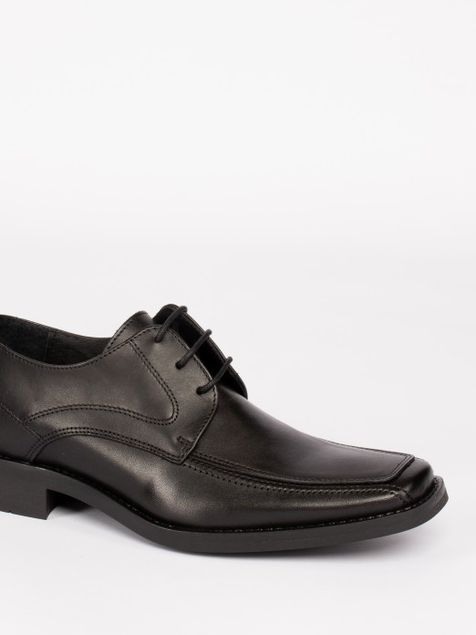 Classic Shoes with Laces
