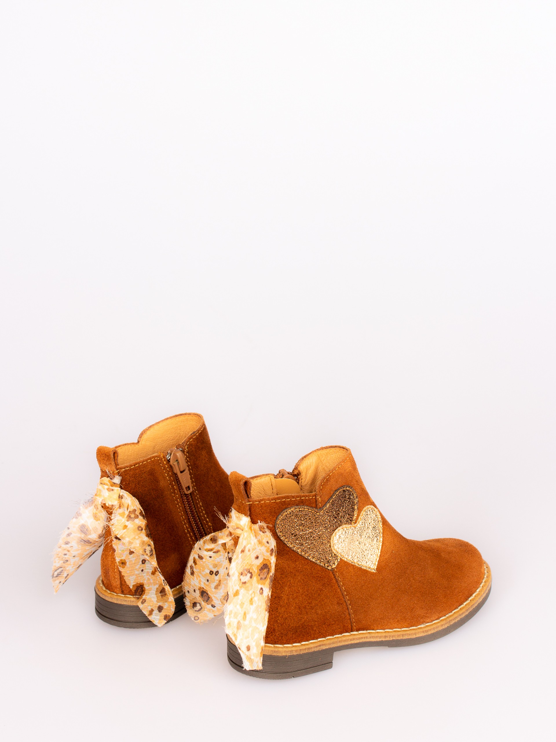 Bota com Laço e Corações