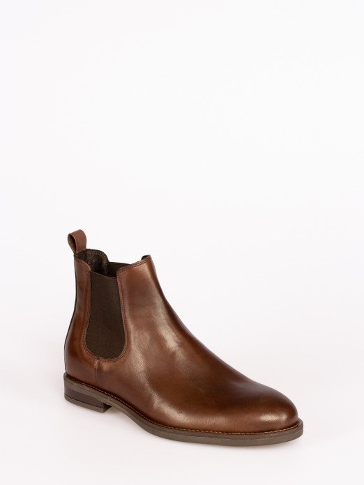 Chelsea Leather Ankle Boots