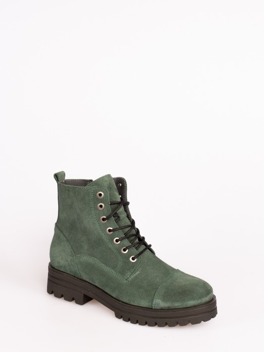 Bota Atacadores em Camura
