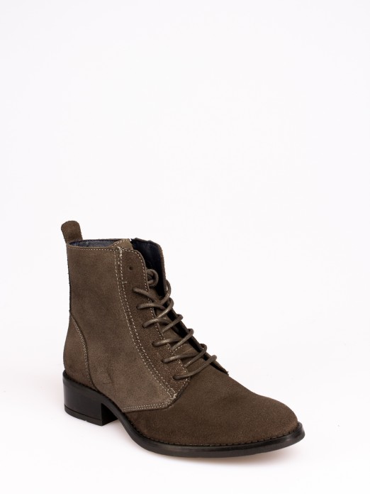 Suede Lace-up up Ankle Boots