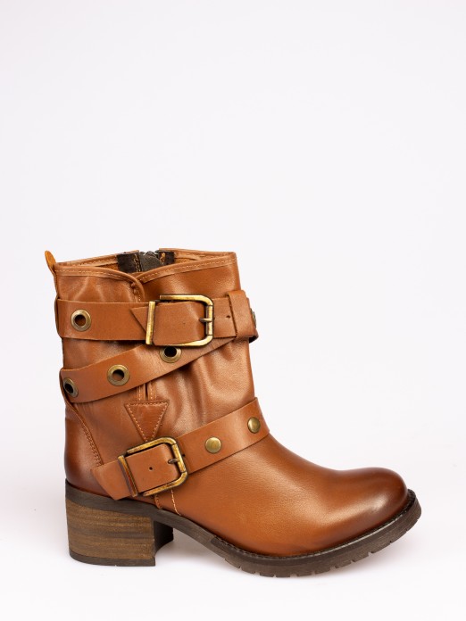 Mid-calf Boots with Buckles