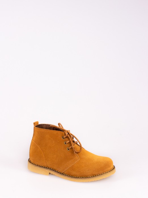 Suede Boots with Laces