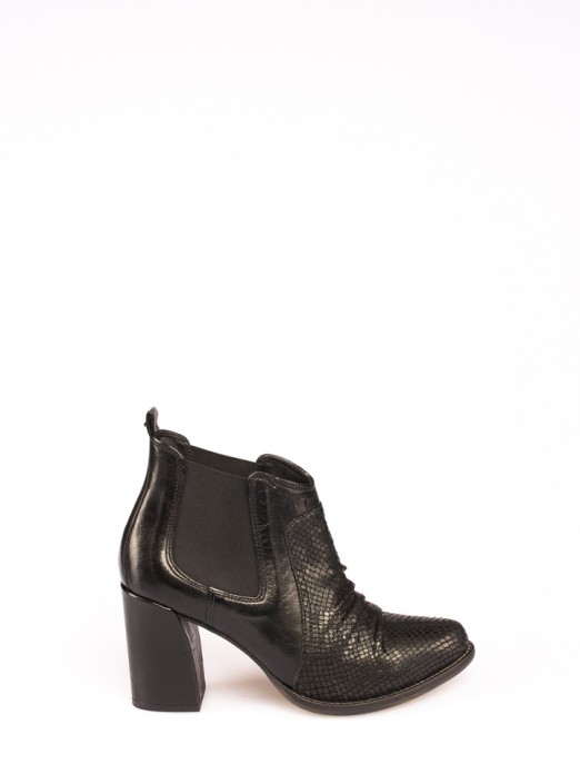 Leather  High-heel Ankle Boot with Side Elastics