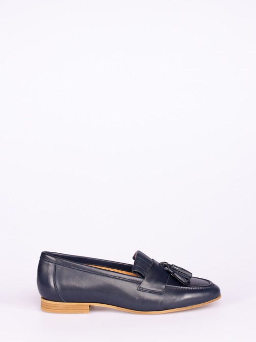 Tassel-Embellished Leather Shoes with  Fringes