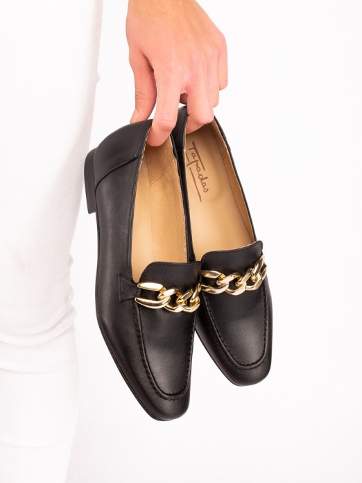 Leather Moccasin with Chain