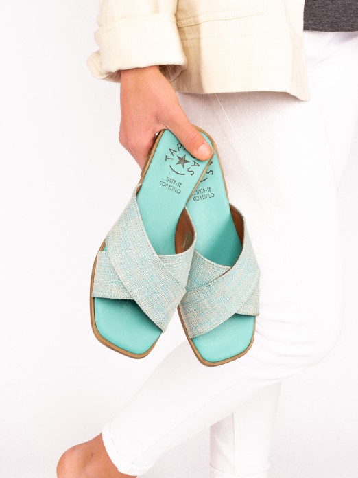 Crossed Linen Slipper