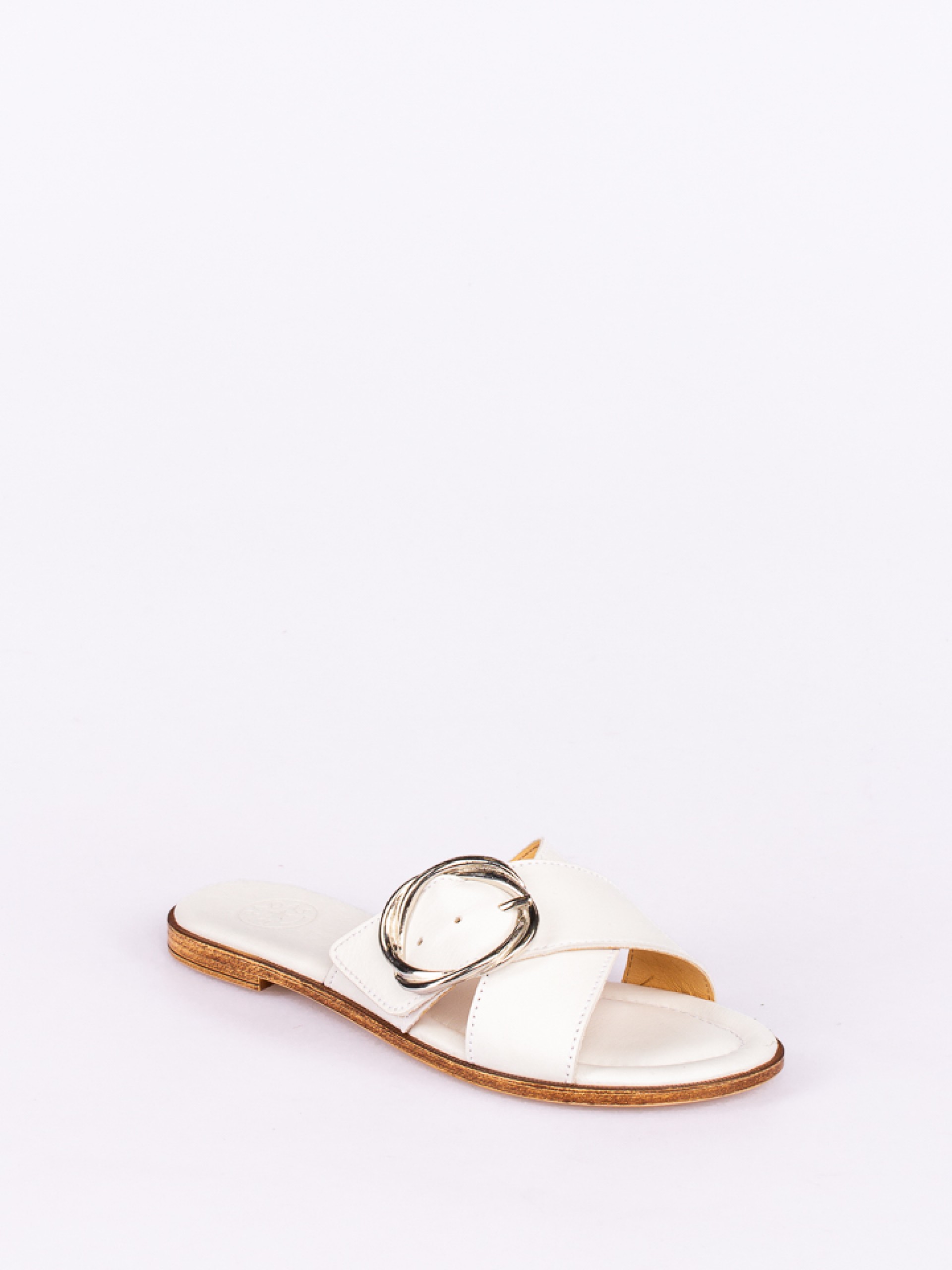 Chinela em Pele com Fivela