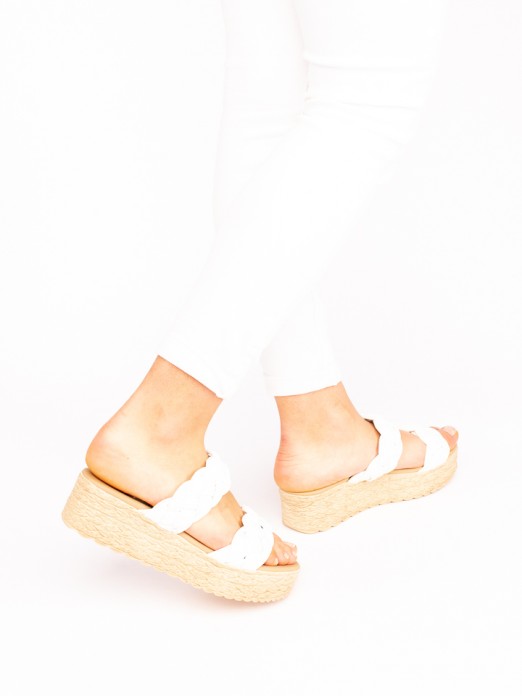 Two Straps Wedge