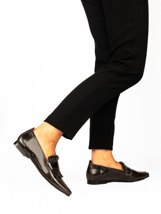 Leather Loafers with Fringes