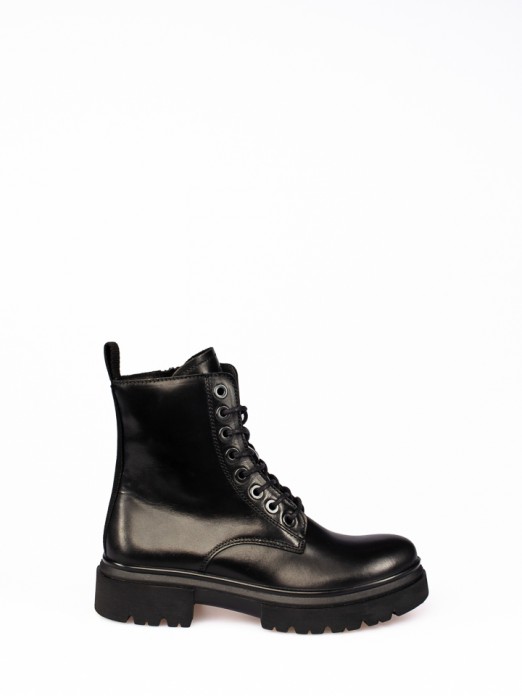 Leather Lace-up Track Sole Boots