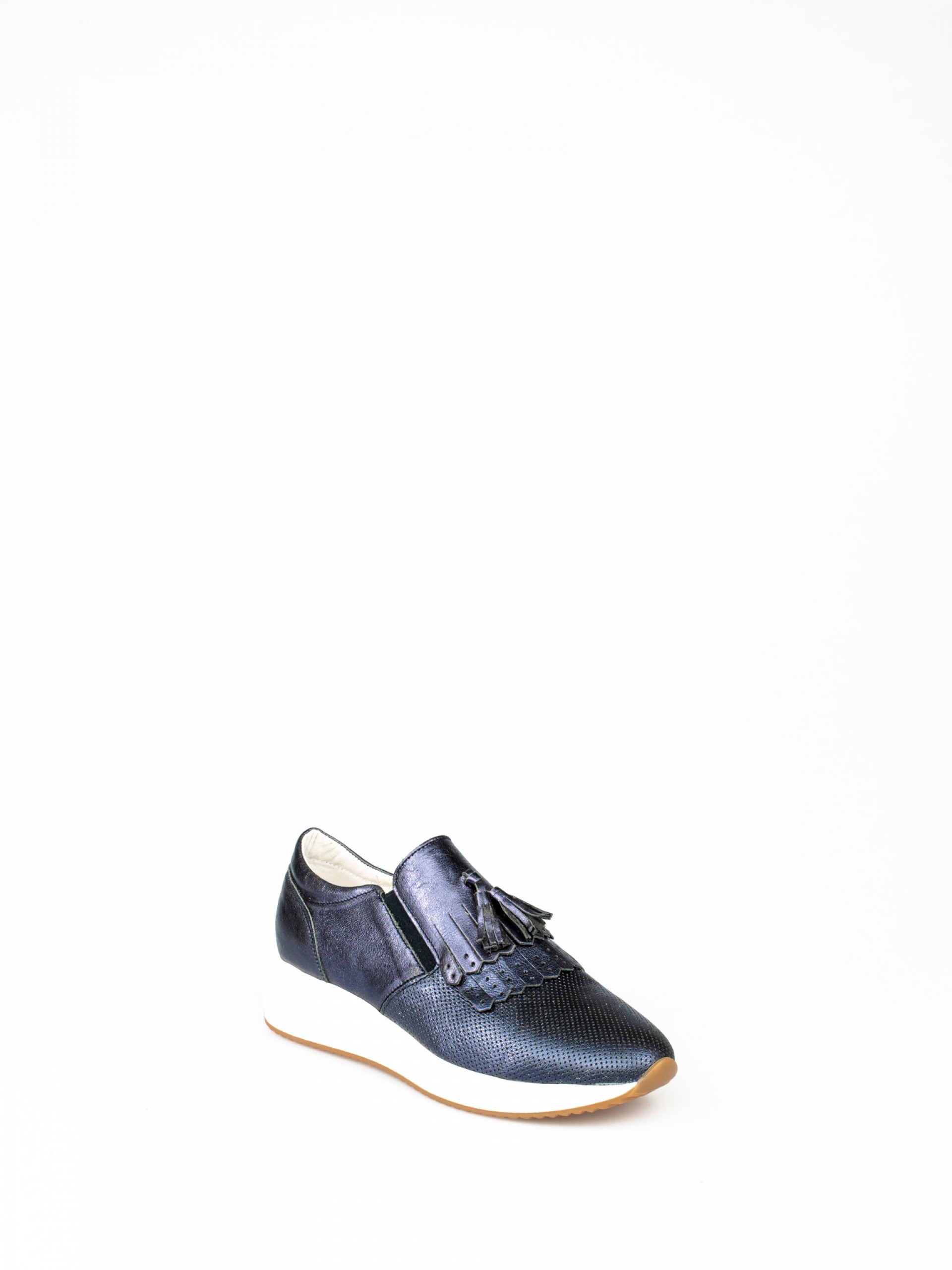 Tassel-Embellished Laminated Leather Sneakers