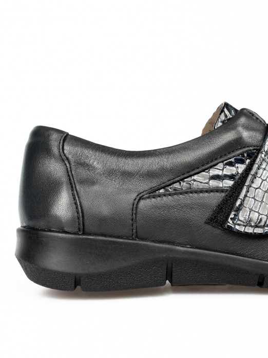 Sapato de Conforto com Velcro