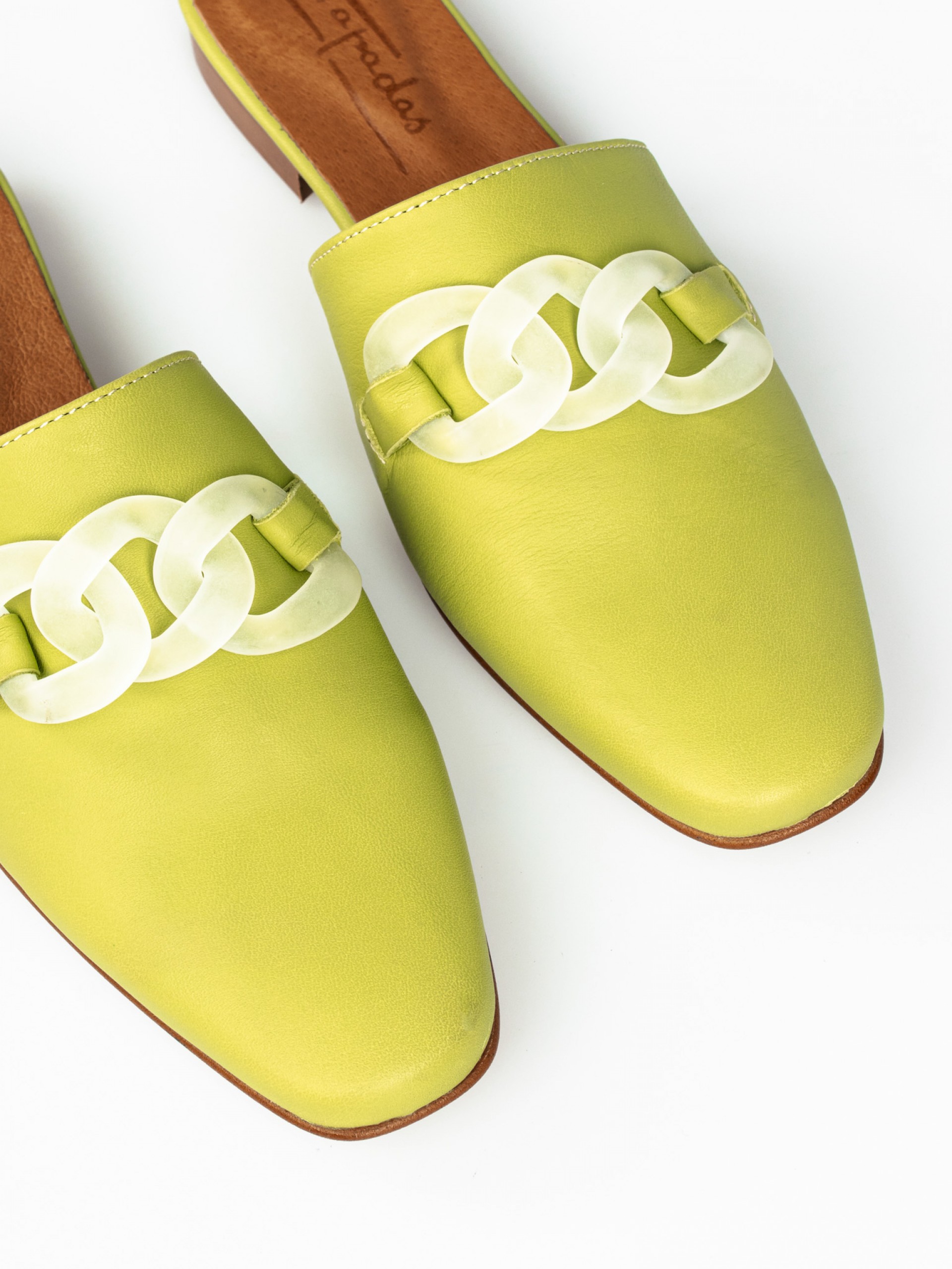 Mule em Pele com Aplicação