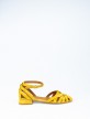 Amarelo