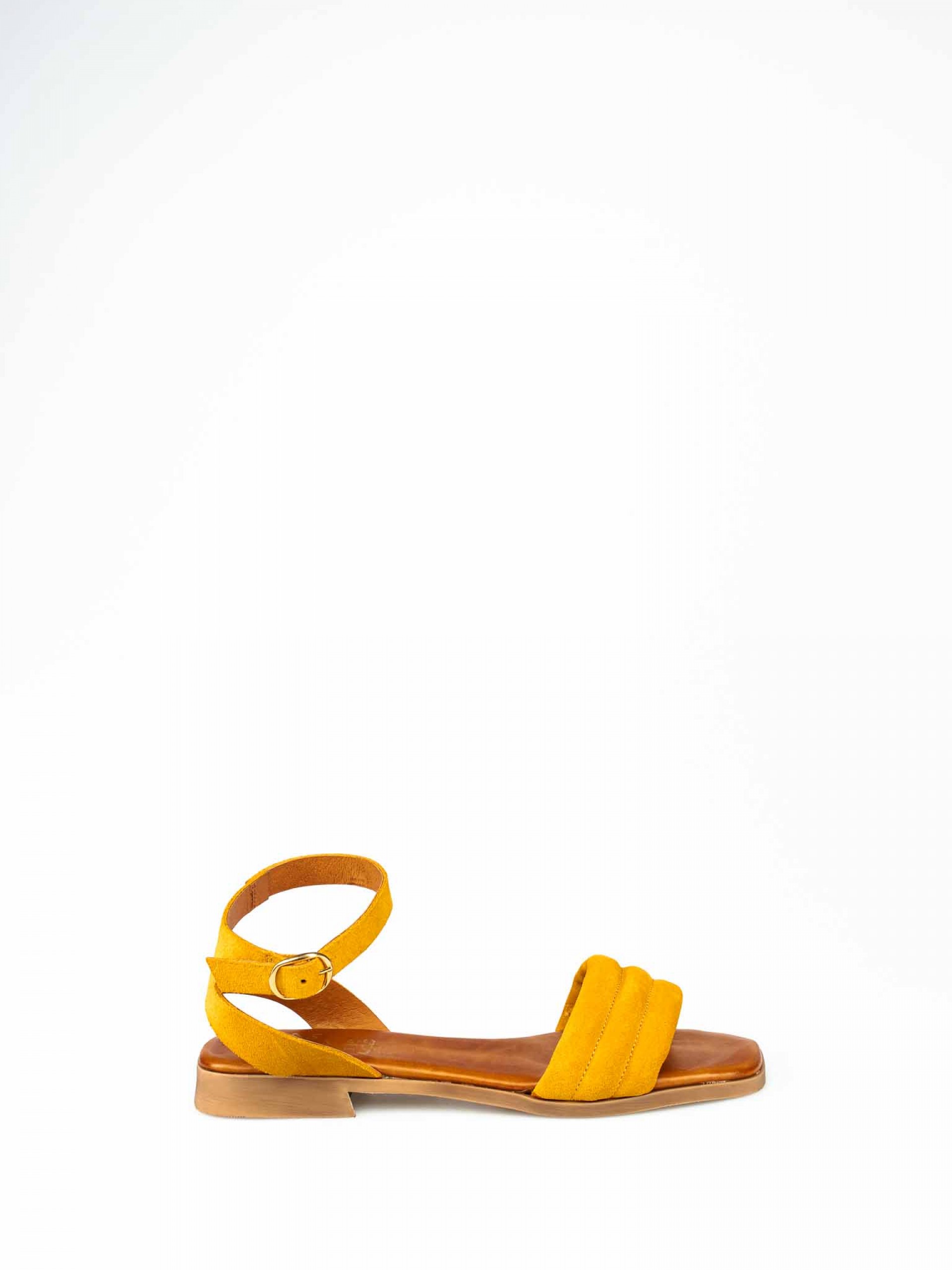 Flat Sandal in Suede with Cushioned Straps