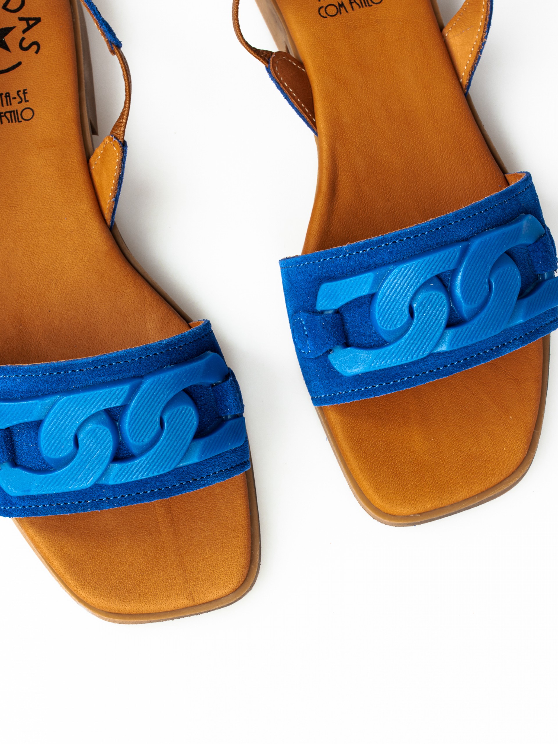 Sandália Rasa com Aplicação