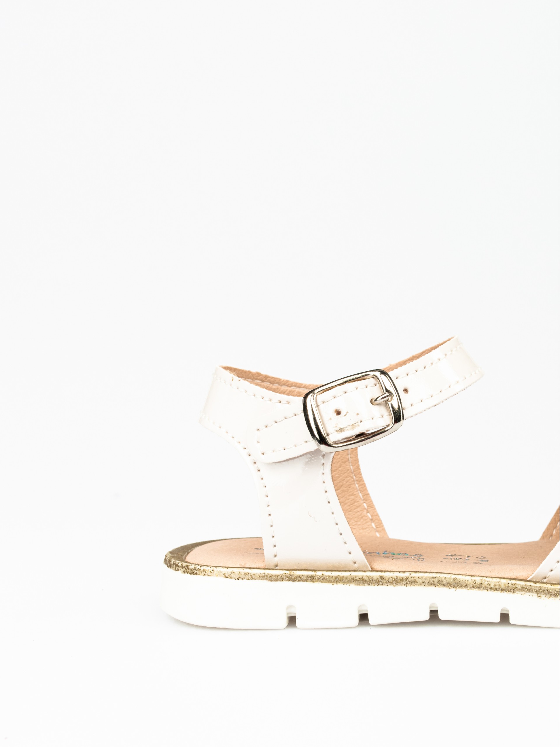 Sandália com Aplicação Corações 18/33