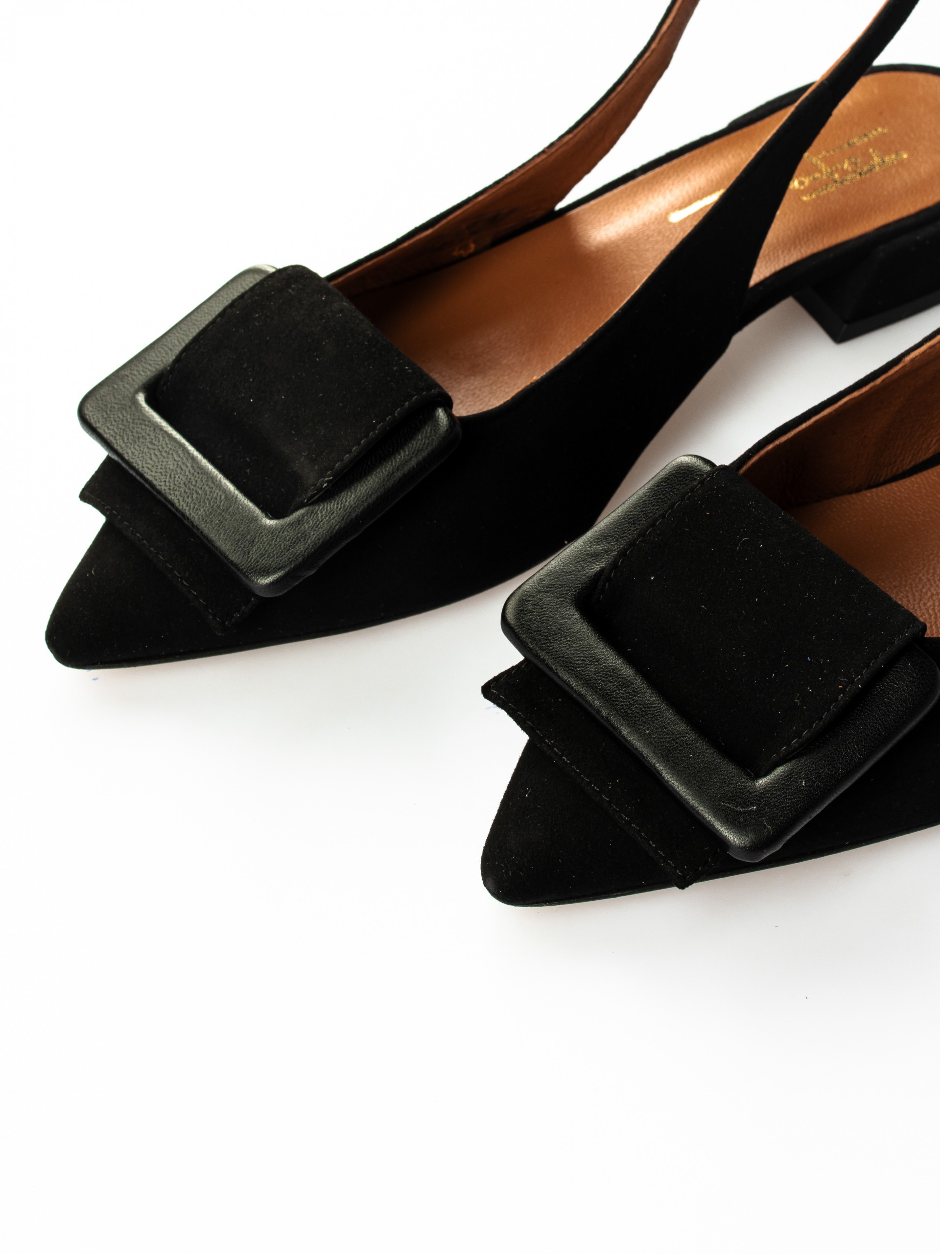 Suede Buckle Applied Shoes