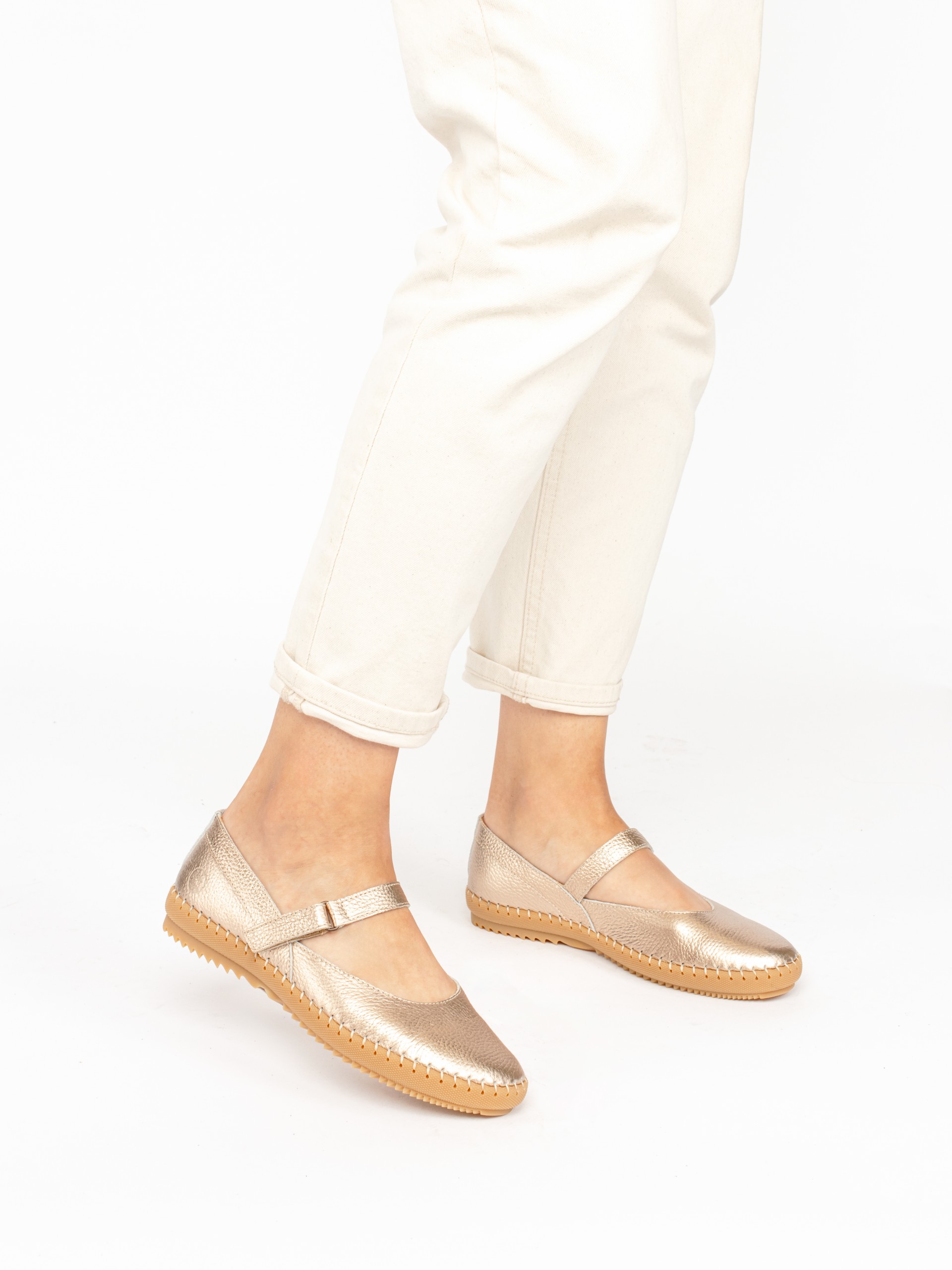 Sabrinas Desportivas em Pele Metalizada