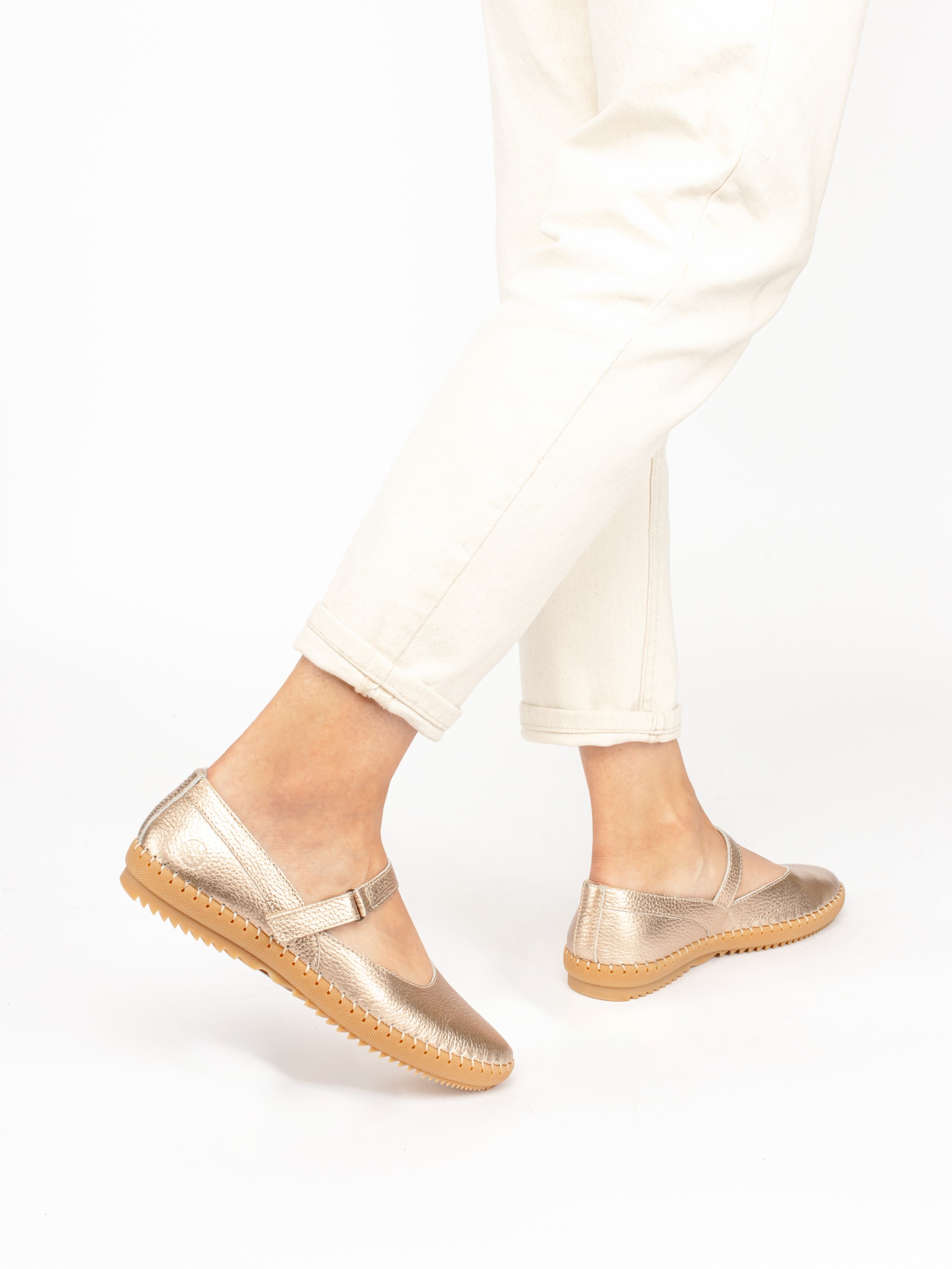 Sabrinas Desportivas em Pele Metalizada