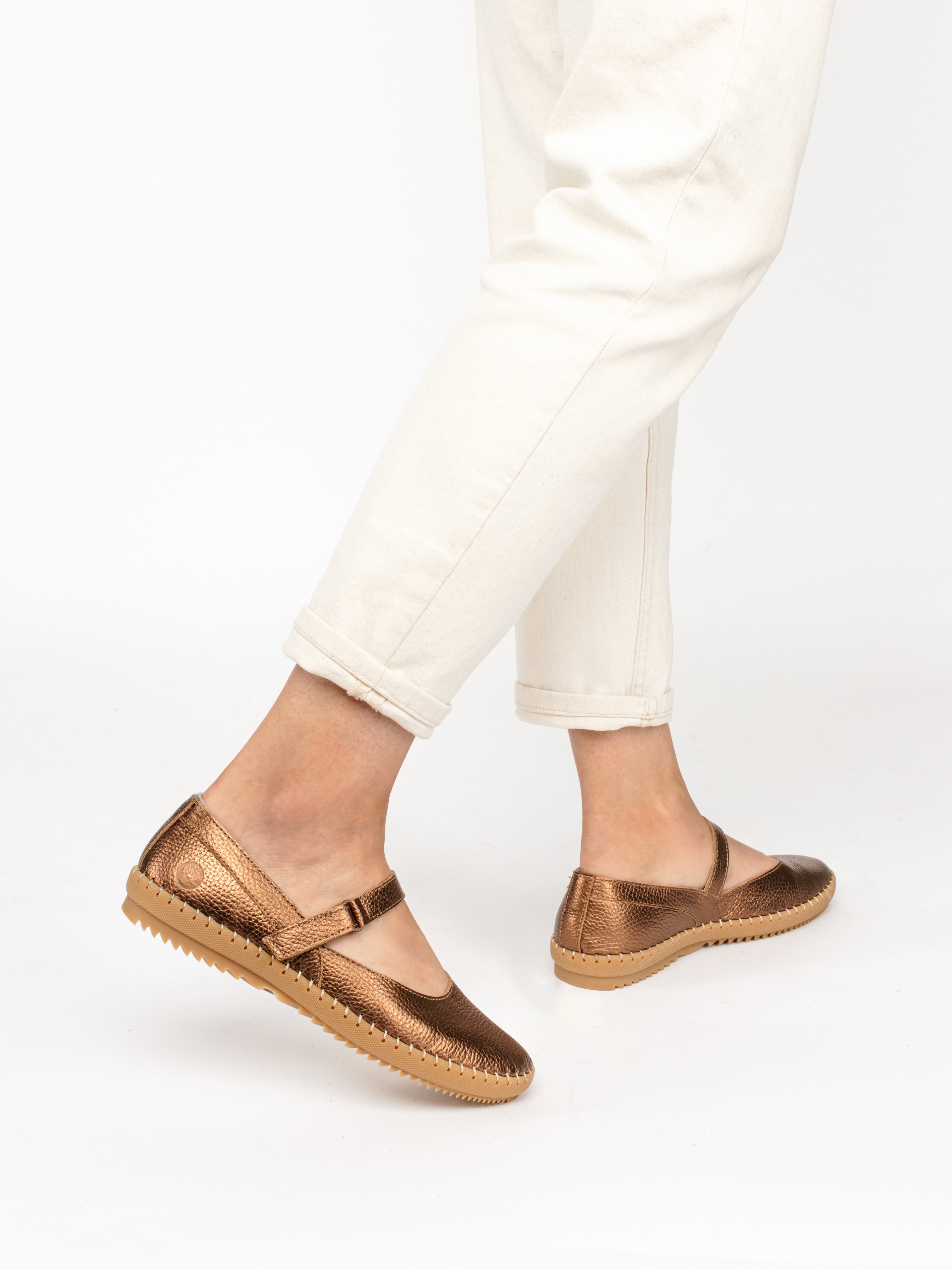 Sabrinas Desportivas em Pele Metalizada