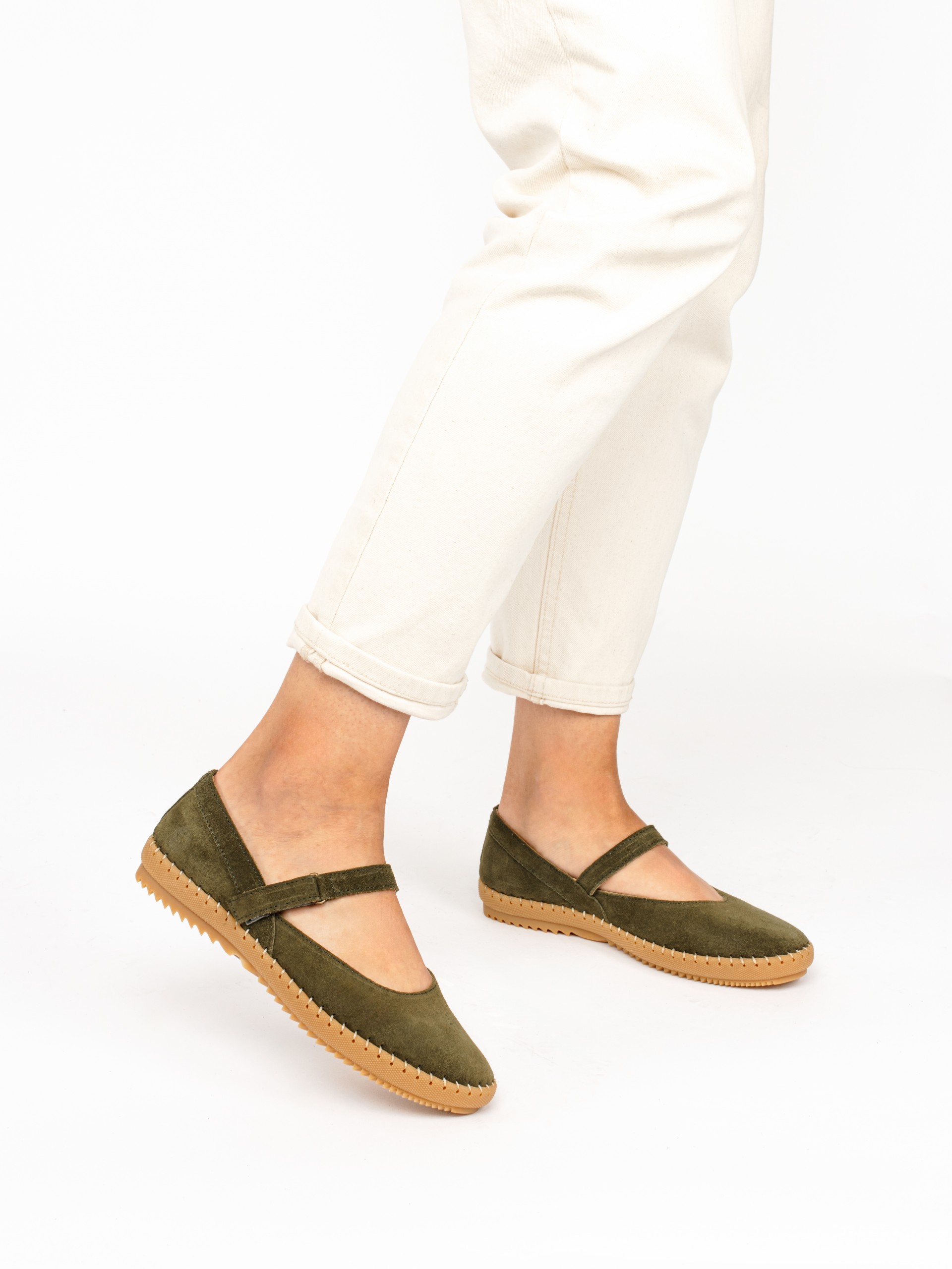 Sabrinas Desportivas em Camurça