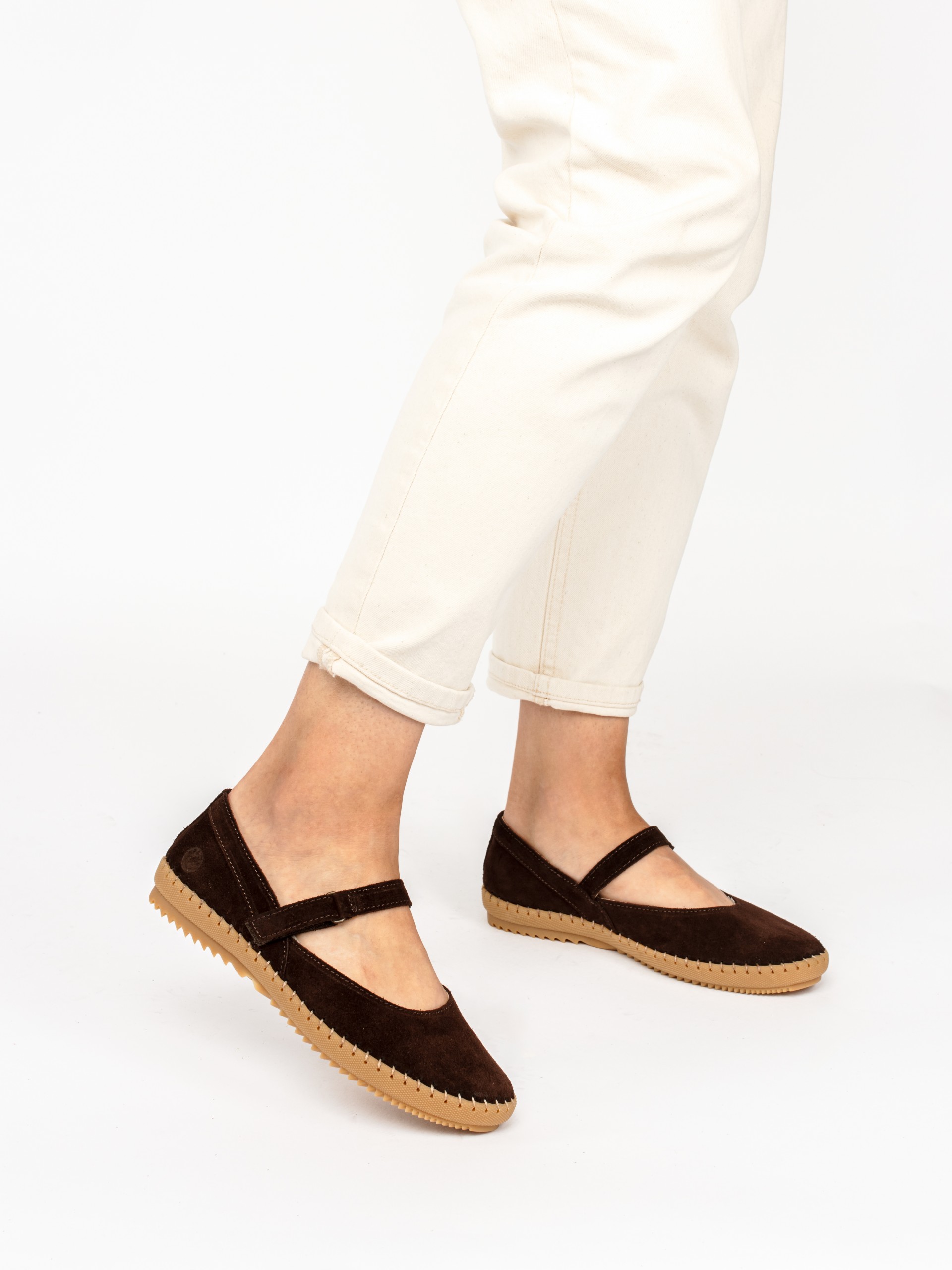 Sabrinas Desportivas em Camurça