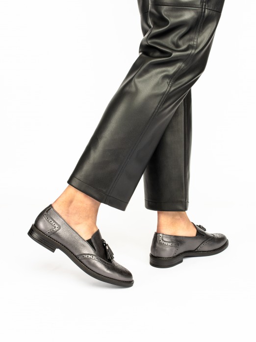 Oxford Shoes in Metallic Leather