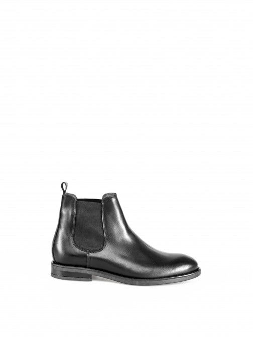 Chelsea Leather Ankle Boots