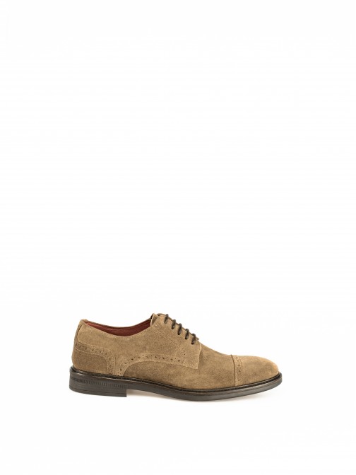 Classic shoe in Suede with English Punch-hole