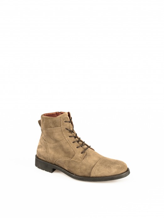Classic Lace up Ankle Boots in Suede