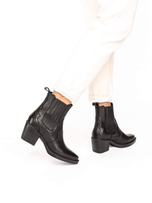 Cowboy style Leather Ankle Boots