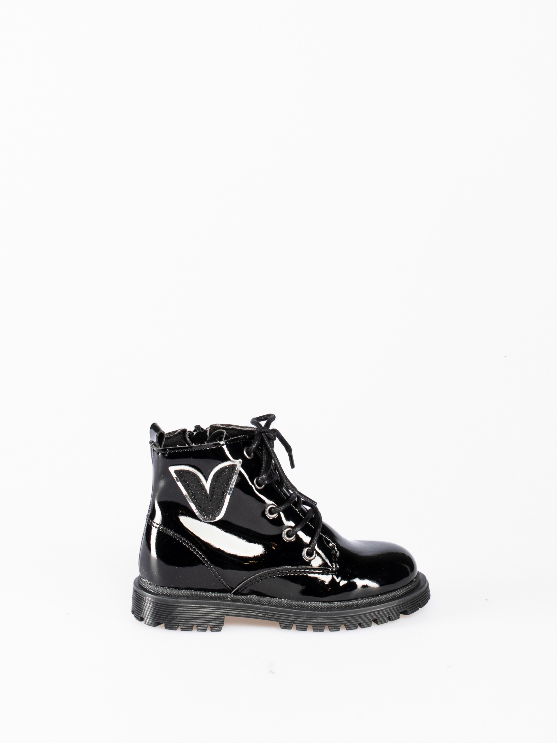 Bota em Verniz com aplique