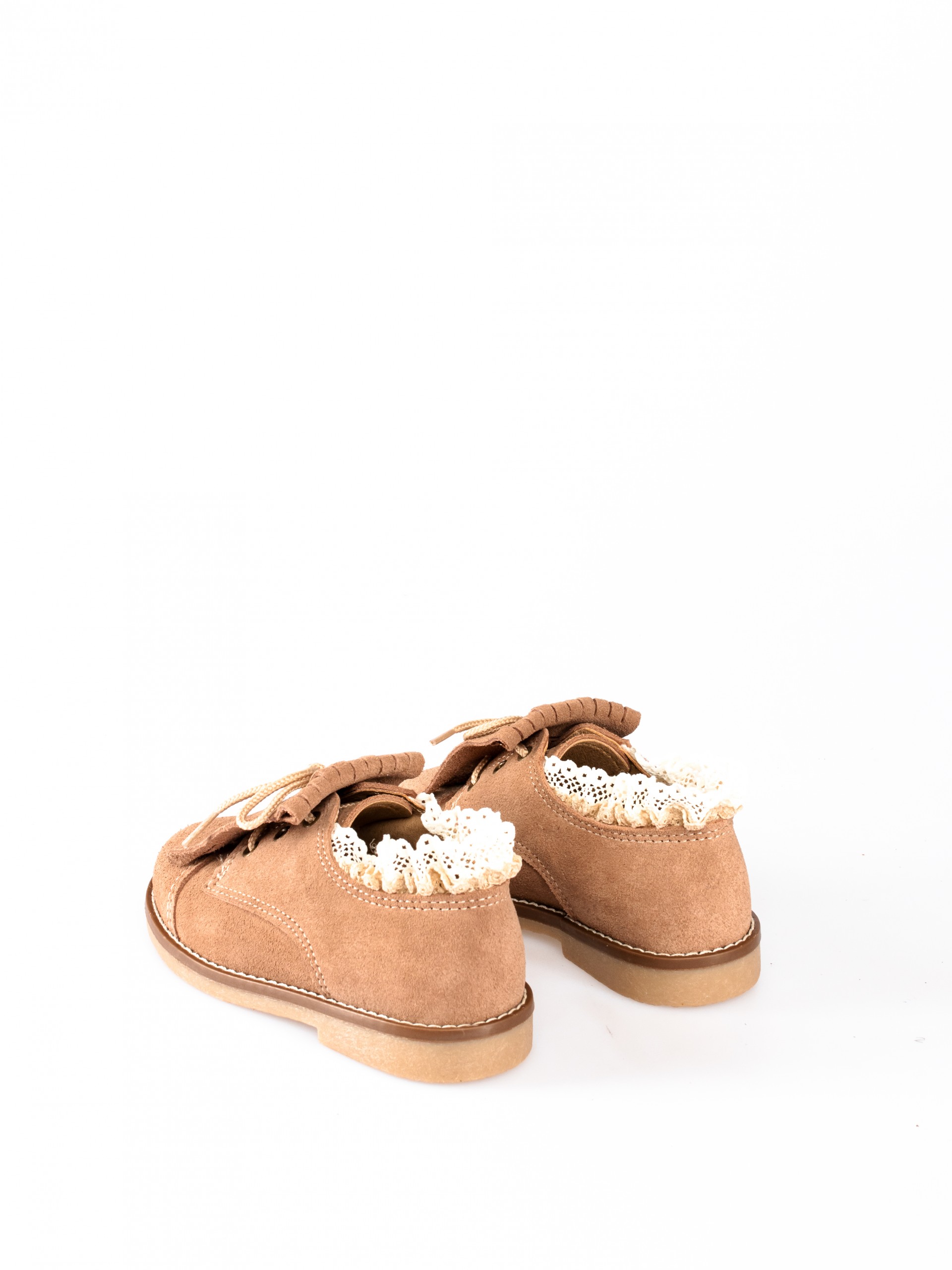 Sapato Carneira com Franja e Renda