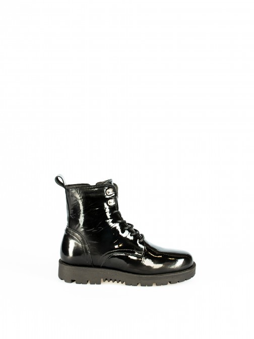 Militar style Ankle-Boots in Varnish