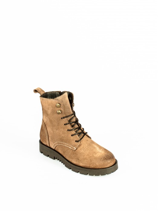 Militar style Ankle-Boots in Suede