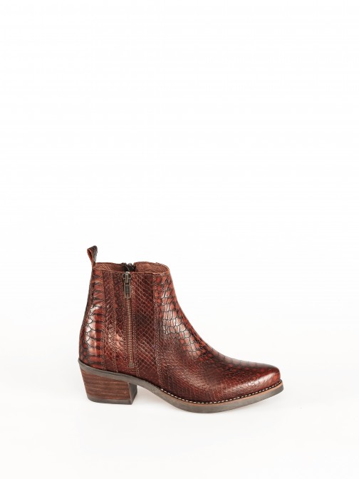 Crocodile effect Leather Ankle-Boots