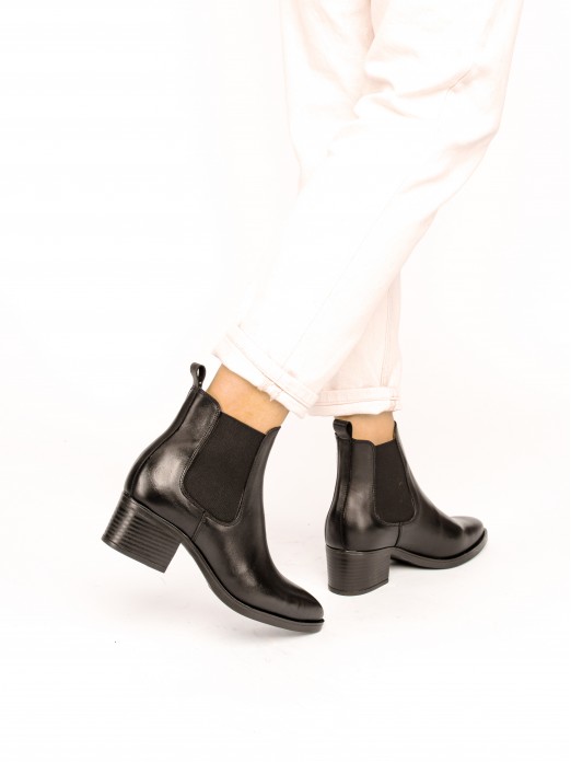 Leather Ankle Boots with heel