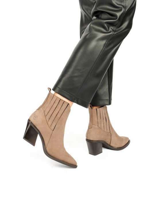 Tall Nobuk Ankle-Boots with Elastics