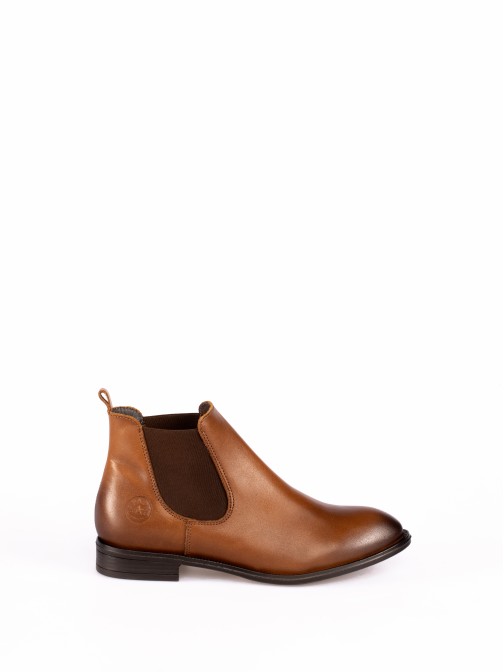 Chelsea Style Ankle-Boots in Leather