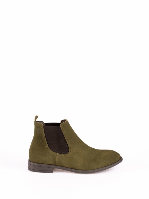 Chelsea Style Ankle-Boots in Suede