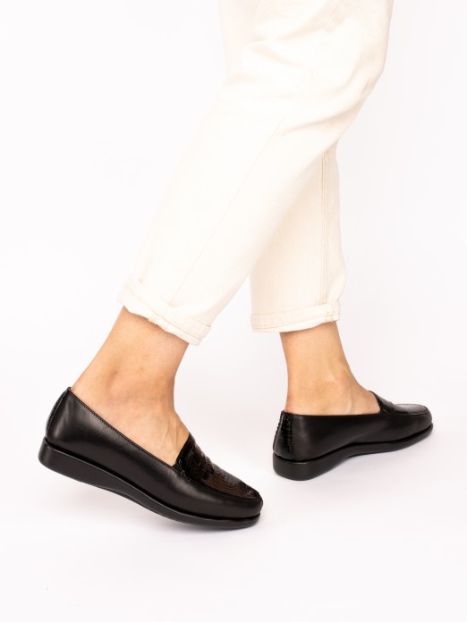Sapato de Conforto com Elsticos em Pele Croco