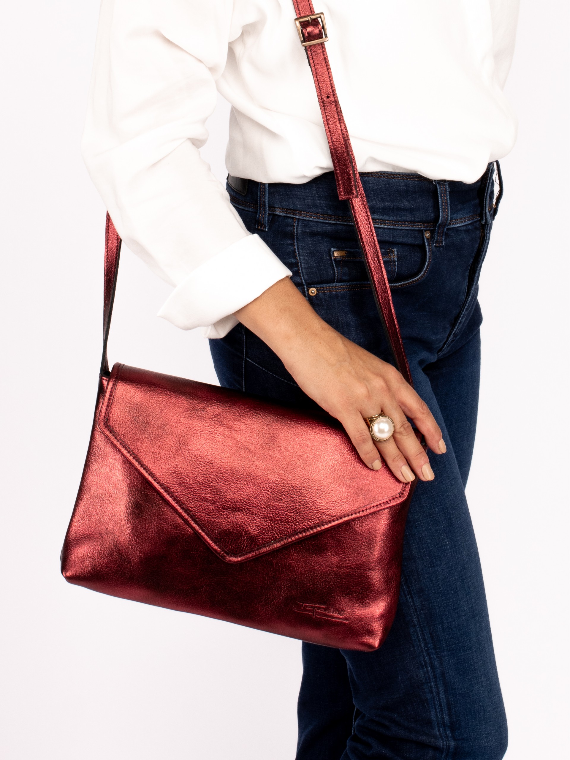 Envelope Shpe Shoulder Bag in Laminated Leather