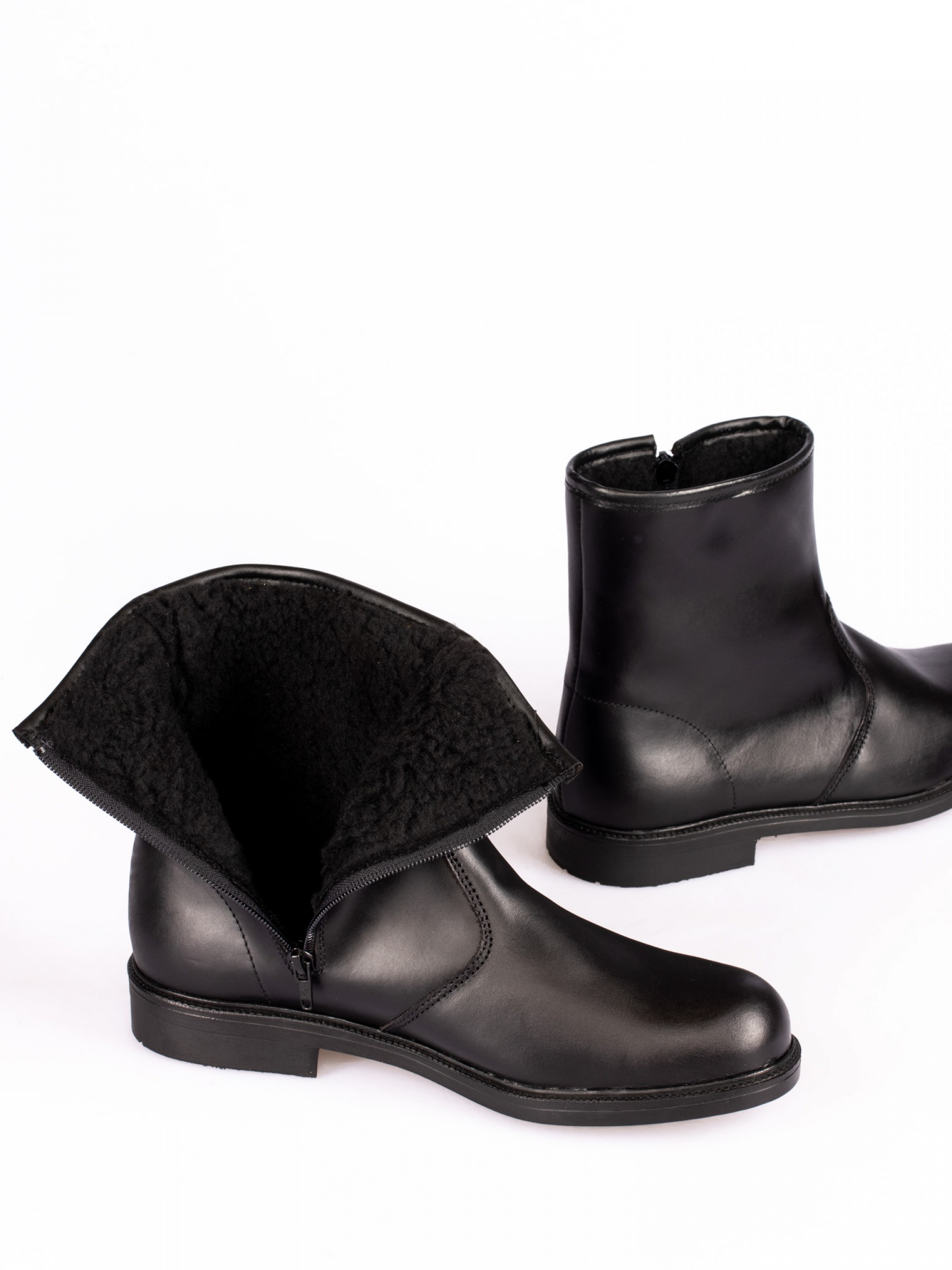 Leather Boot with Fur interior