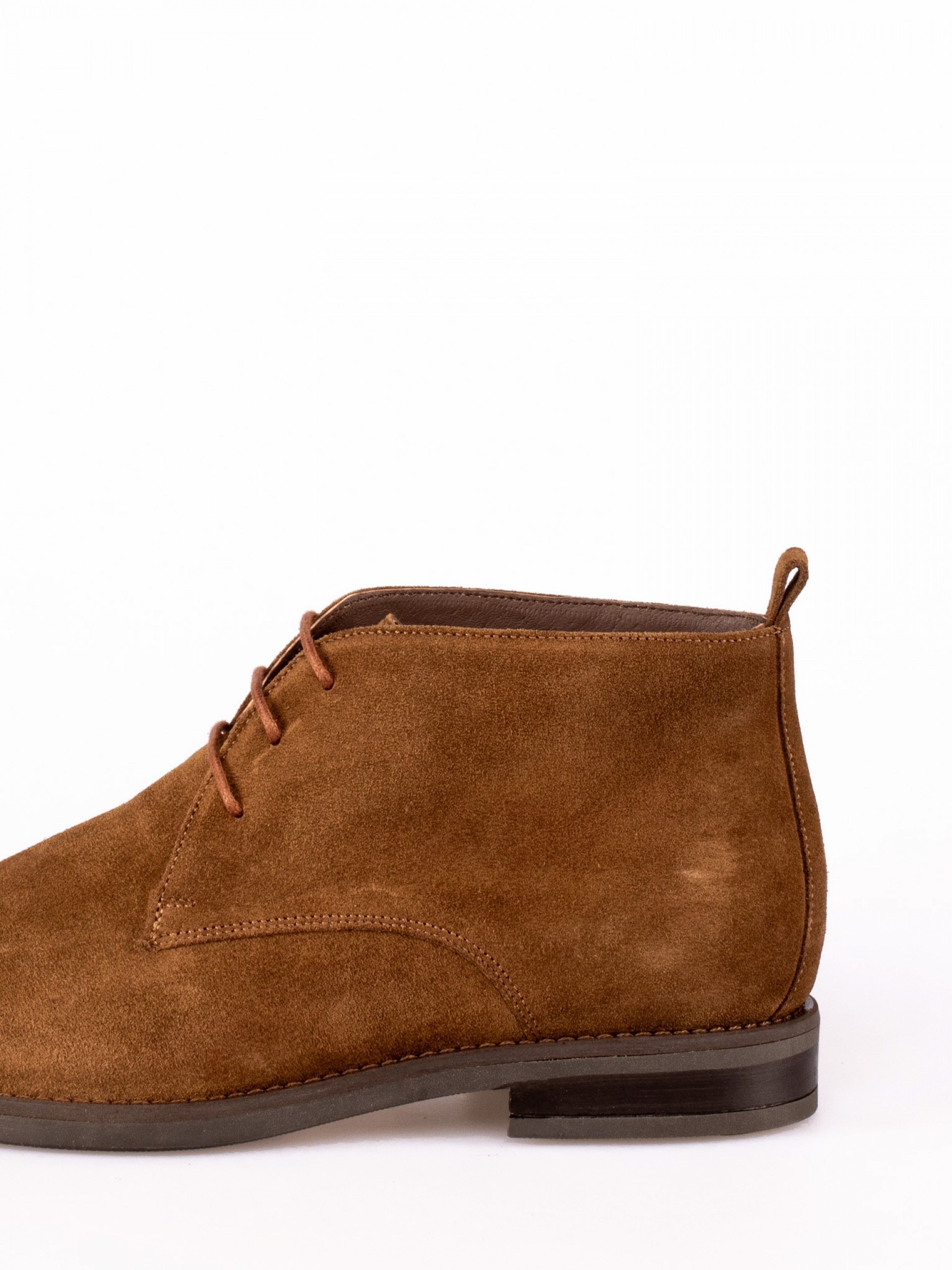 Botim com Atacador em Camurça